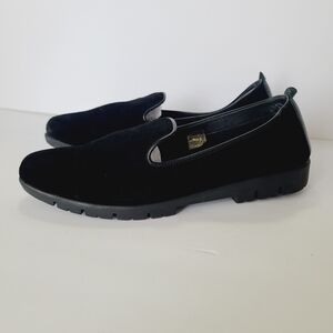 THE FLEXX Smokin Hot Black Leather Slip-Ons Size 9